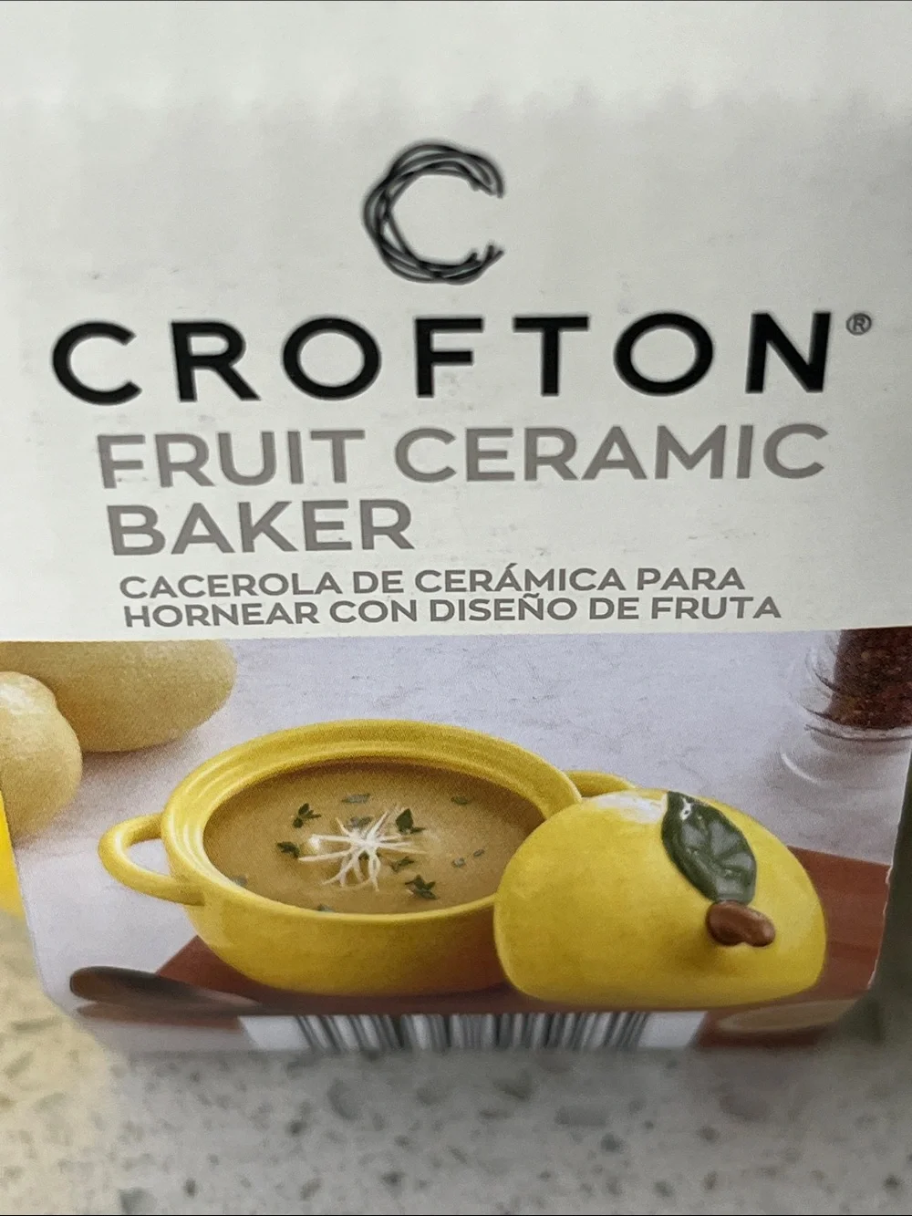 Yellow Lemon Fruit Ceramic Baker with Enameled finish Leaf top NWT